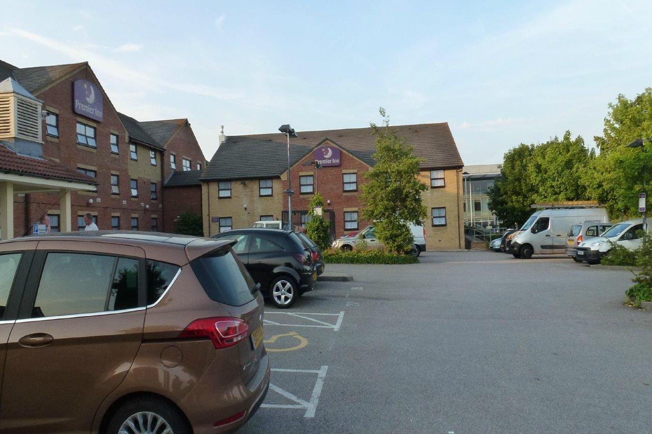 Premier Inn Premier Inn Southend Airport Exterior photo