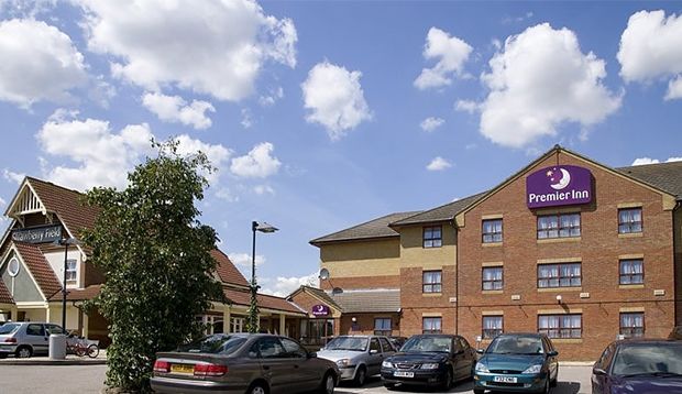 Premier Inn Premier Inn Southend Airport Exterior photo